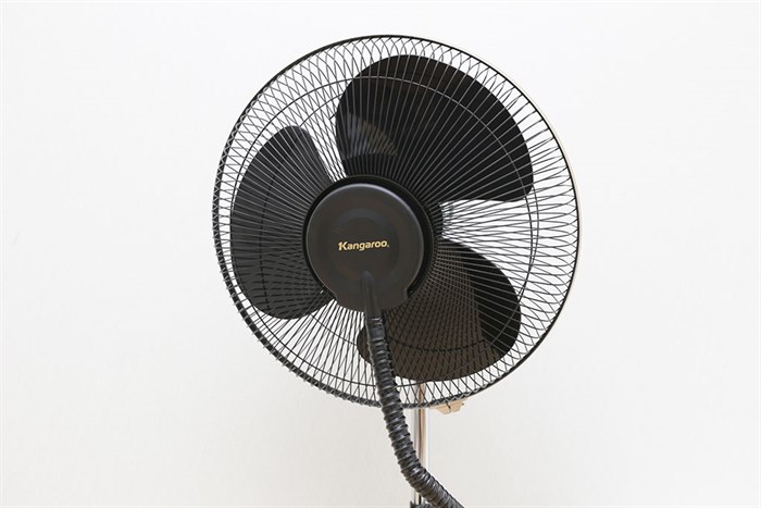 Quạt phun sương Kangaroo KG208 Màu Vàng đồng