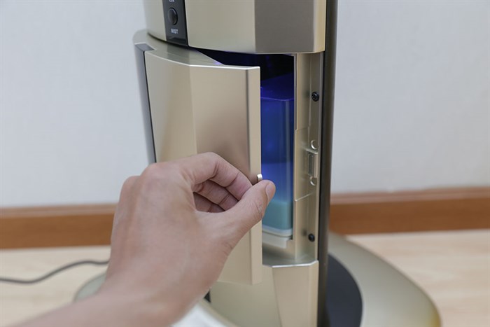 Quạt phun sương Kangaroo KG208 Màu Vàng đồng