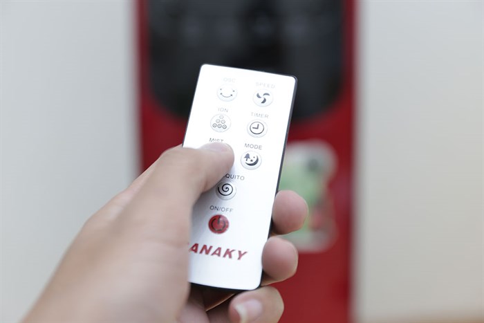 Quạt phun sương Sanaky SNK999HY Màu Đen - Đỏ