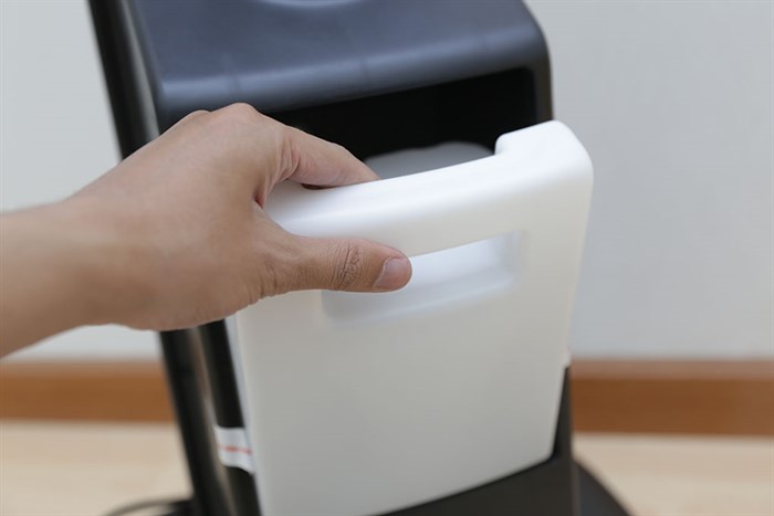 Quạt phun sương Sanaky SNK999HY Màu Đen - Đỏ