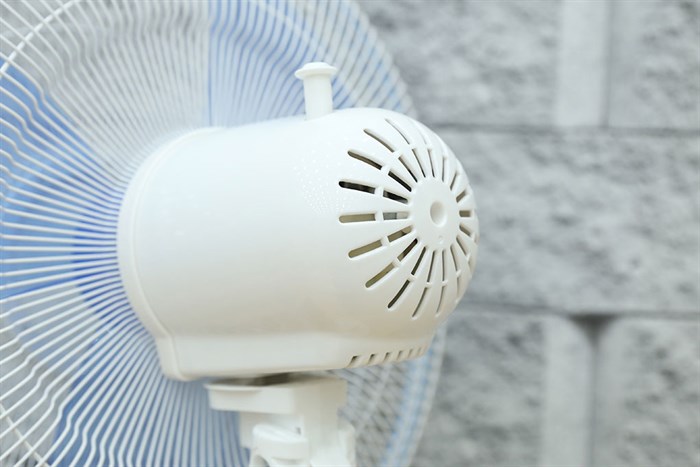 Quạt đứng Midea FS40-11V Màu Trắng