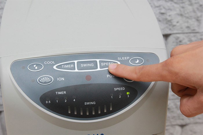 Quạt hơi nước Aqua AREF-B100MK3A Màu Trắng