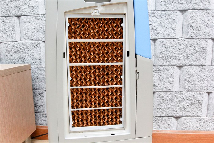 Quạt hơi nước Aqua AREF-B100MK3A Màu Trắng