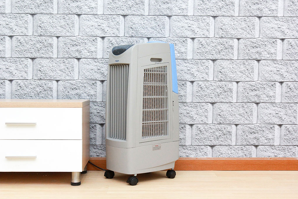Quạt hơi nước Aqua AREF-B100MK3A Màu Trắng