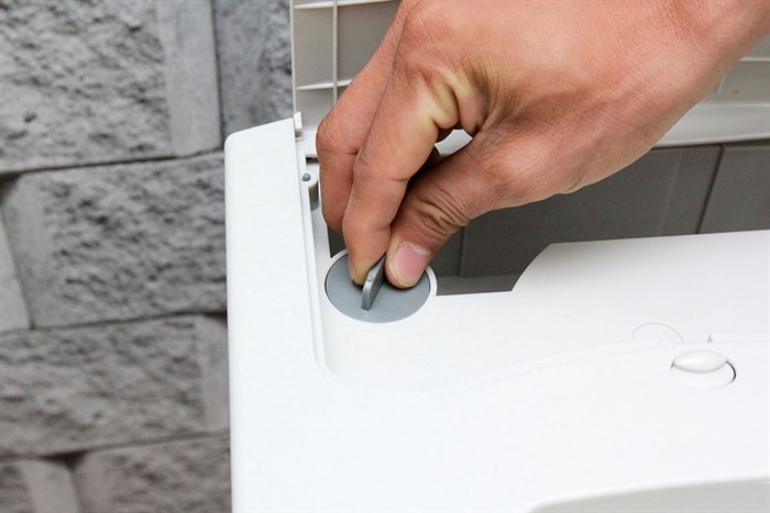 Quạt hơi nước Aqua AREF-B110MK3A Màu Xám