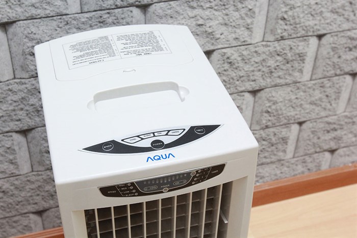 Quạt hơi nước Aqua AREF-B110MK3A Màu Xám