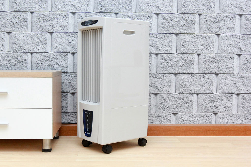 Quạt hơi nước Aqua AREF-B110MK3A Màu Xám