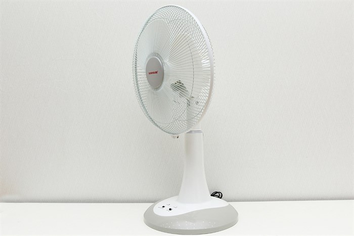 Quạt sạc điện Sunhouse SH762 Màu Trắng - Xám