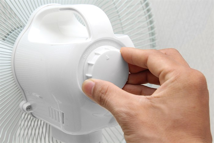 Quạt sạc điện Sunhouse SH762 Màu Trắng - Xám