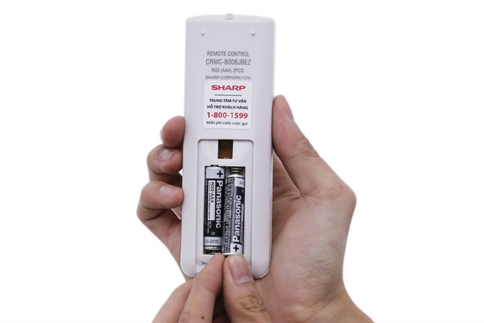 Máy lạnh Sharp 1 HP AH-A9UEW Màu Trắng