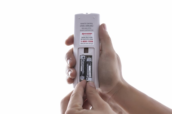 Máy lạnh Sharp inverter 1.5 HP AH-X12UEW Màu Trắng
