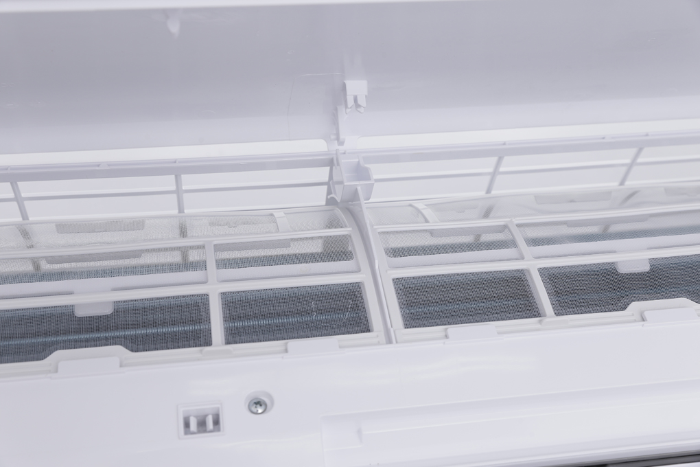 Máy lạnh AQUA 1 HP AQA-KCR9JA Màu Trắng