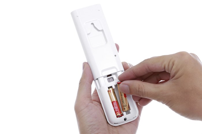 Máy lạnh Daikin Inverter 1.5 HP ATKC35TVMV Màu Trắng