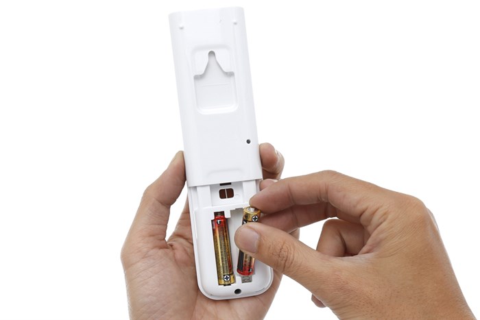 Máy lạnh Daikin Inverter 1 HP FTKQ25SAVMV Màu Trắng