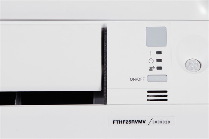 Máy lạnh 2 chiều Daikin Inverter 1.0 HP FTHF25RAVMV Màu Trắng