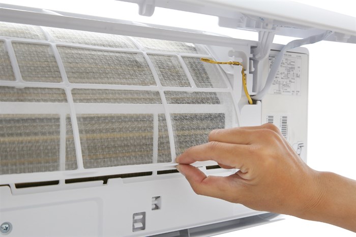 Máy lạnh TCL Inverter 2 HP TAC-18CSI/KE88N Màu Trắng