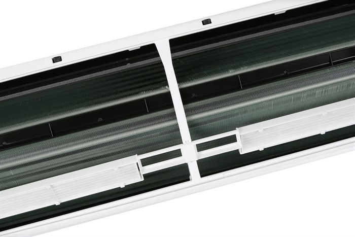 Máy lạnh Samsung Wind-Free Inverter 2 HP AR18TYGCDWKNSV Màu Trắng