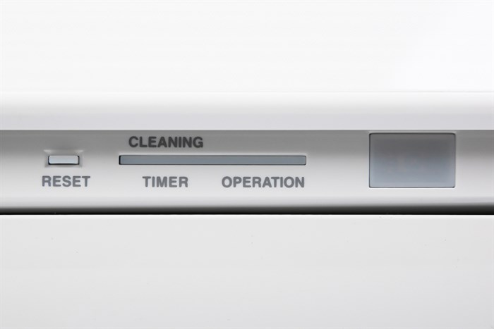 Điều hòa Toshiba Inverter 9000 BTU RAS-H10D2KCVG-V Màu Trắng