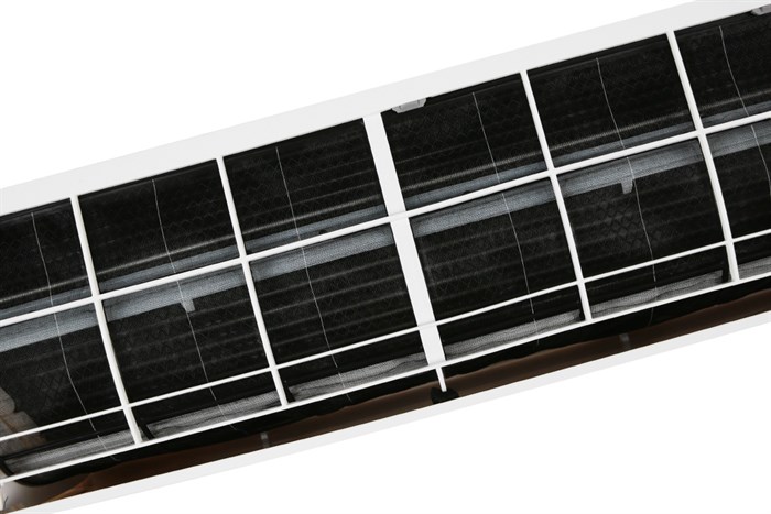 Điều hòa Daikin 9300 BTU ATF25UV1V Màu Trắng