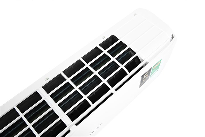 Máy lạnh Aqua Inverter 1.5 HP AQA-KCRV13TR Màu Trắng