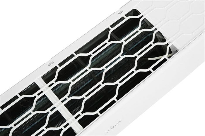 Máy lạnh Aqua Inverter 1 HP AQA-RUV10RB Màu Trắng