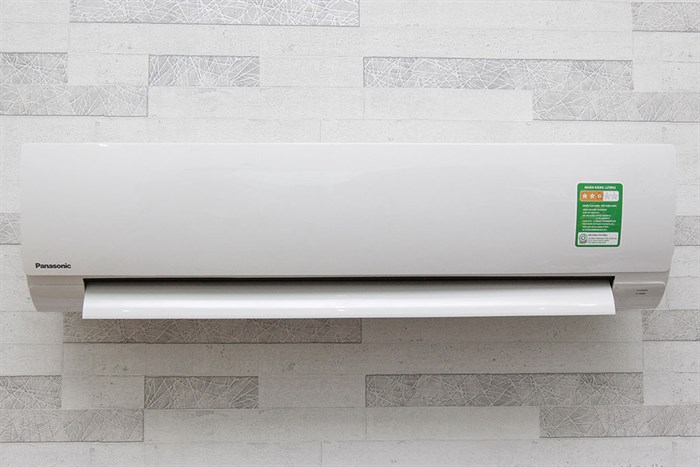 Máy lạnh Panasonic 2 HP CU/CS-KC18QKH-8 Màu Trắng