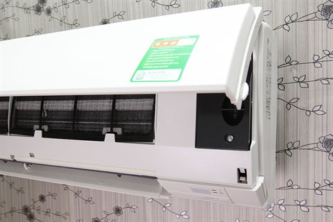 Máy lạnh Daikin 1.5 HP FTNE35MV1V9