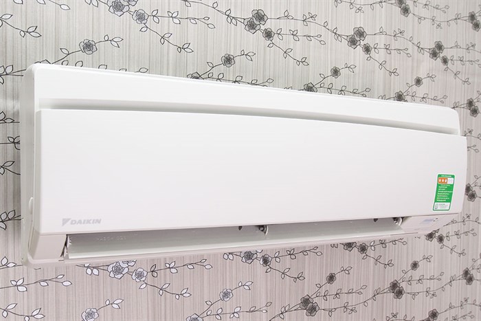 Máy lạnh Daikin 1.5 HP FTNE35MV1V9 Màu Trắng