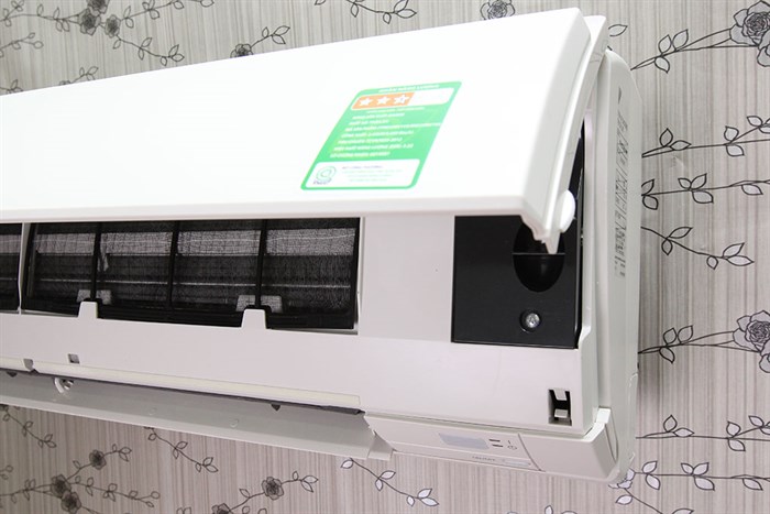 Máy lạnh Daikin 1.5 HP FTNE35MV1V9 Màu Trắng