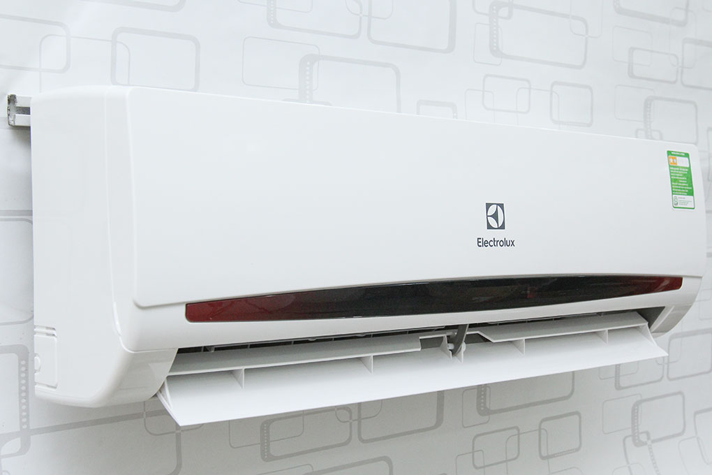 Máy lạnh Electrolux 1.5 HP ESM12CRF-D4 Màu Trắng