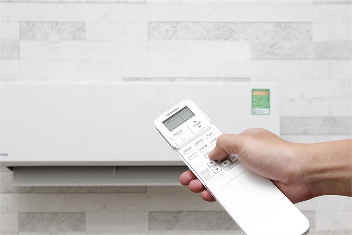 Máy lạnh Toshiba Inverter 1 HP RAS-H10G2KCV-V Màu Trắng