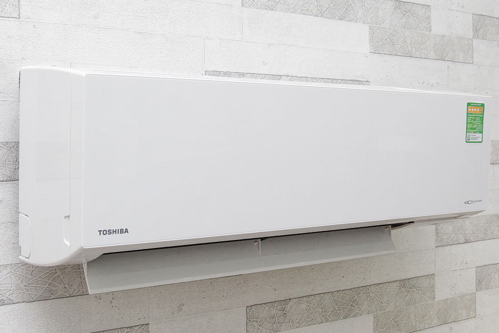 Máy lạnh Toshiba Inverter 1.5 HP RAS-H13G2KCV-V Màu Trắng