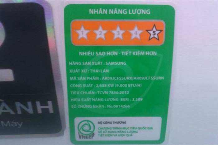 Máy lạnh Samsung 1 HP AR09JCFSSURNSV Màu Trắng