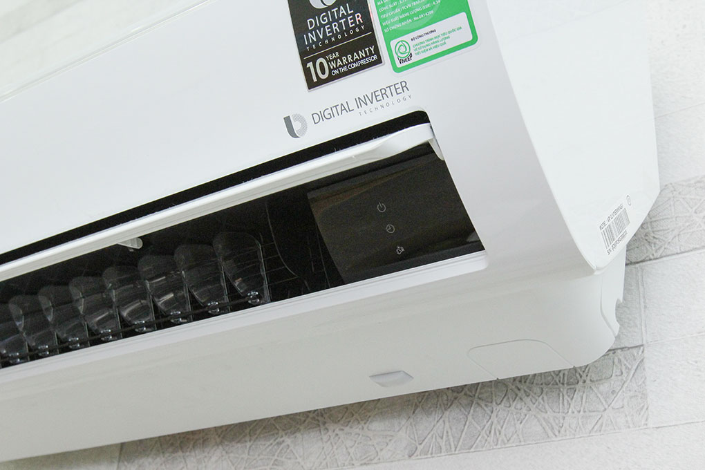 Máy lạnh Samsung Inverter 1.5 HP AR12JVFSBWKNSV Màu Trắng