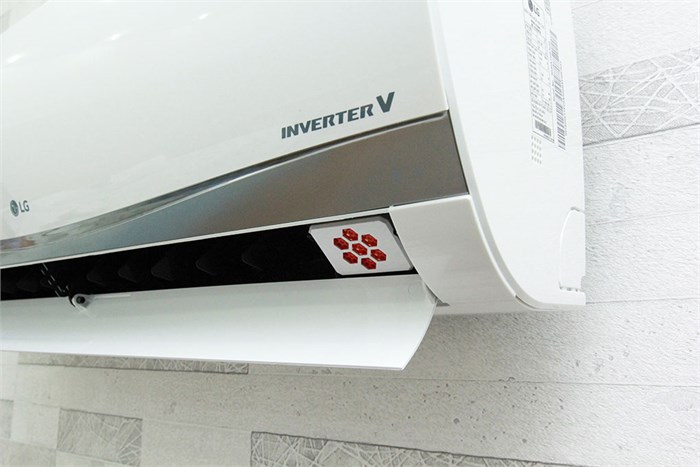 Máy lạnh LG 1.5 HP V13APM Màu Trắng