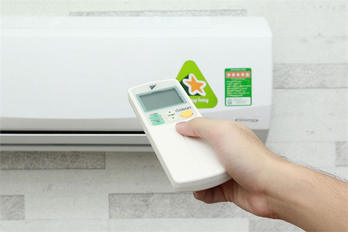 Máy lạnh Daikin Inverter 1 HP FTKC25PVMV