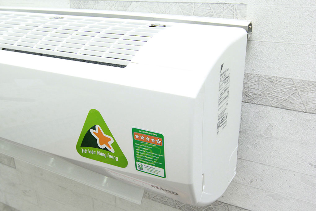 Máy lạnh Daikin Inverter 1 HP FTKC25PVMV