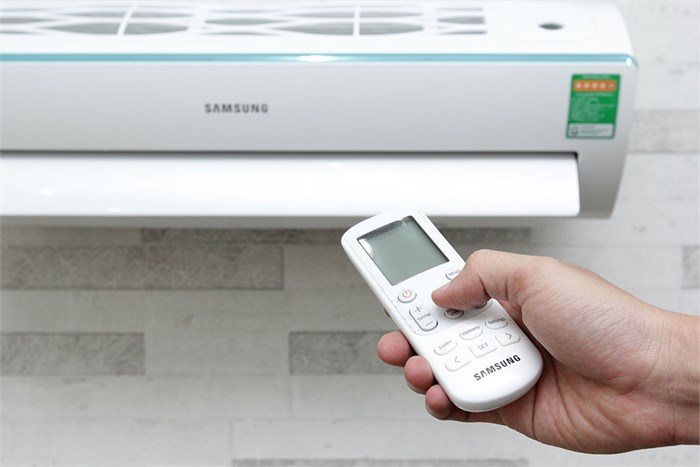 Máy lạnh Samsung 1.5 HP AR12JCFSSURNSV Màu Trắng
