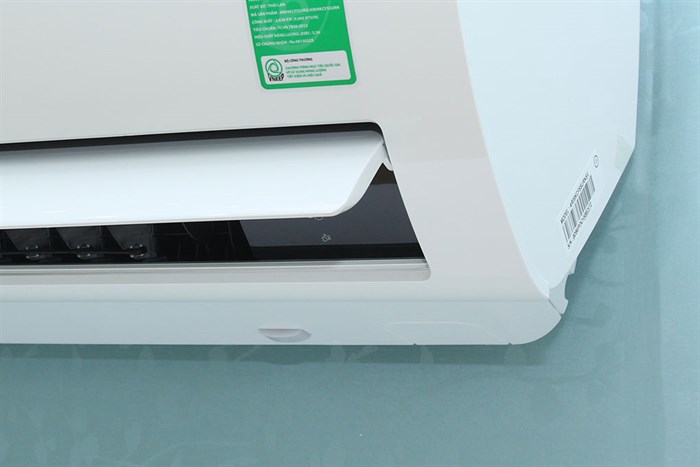 Máy lạnh Samsung 1 HP AR09KCFSSURNSV Màu Trắng