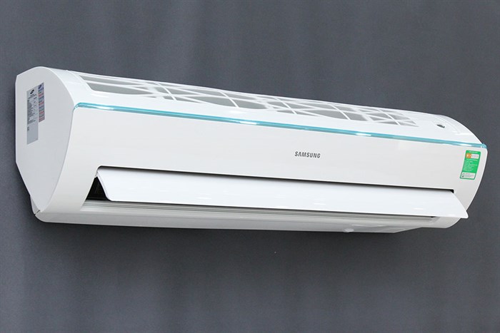 Máy lạnh Samsung 2.5 HP AR24KCFSSURNSV Màu Trắng