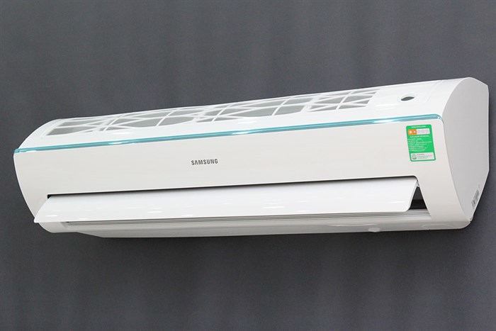 Máy lạnh Samsung 2.5 HP AR24KCFSSURNSV Màu Trắng