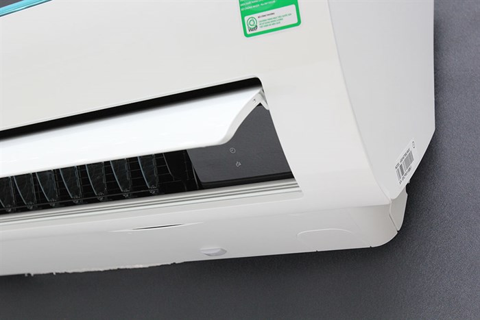 Máy lạnh Samsung 2.5 HP AR24KCFSSURNSV Màu Trắng