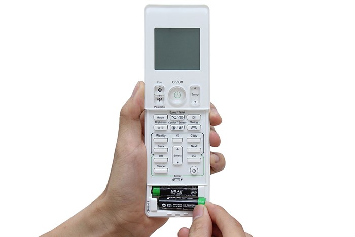 Điều hòa Daikin Inverter 8500 BTU FTKJ25NVMVW