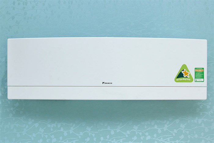 Điều hòa Daikin Inverter 8500 BTU FTKJ25NVMVW