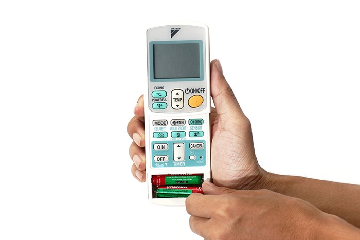 Điều hòa 2 chiều Daikin Inverter 1 HP FTXS25GVMV Màu Trắng