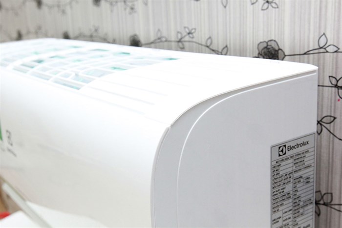 Máy lạnh Electrolux Inverter 1 HP ESV09CRK-A4 Màu Trắng