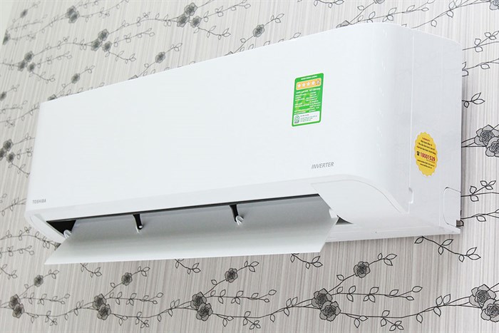 Máy lạnh Toshiba Inverter 1.5 HP RAS-H13BKCV-V Màu Trắng
