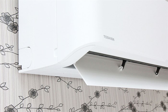 Máy lạnh Toshiba Inverter 1.5 HP RAS-H13BKCV-V Màu Trắng