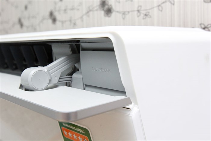 Máy lạnh Panasonic Inverter 1.5 HP CU/CS-VU12SKH-8 Màu Trắng