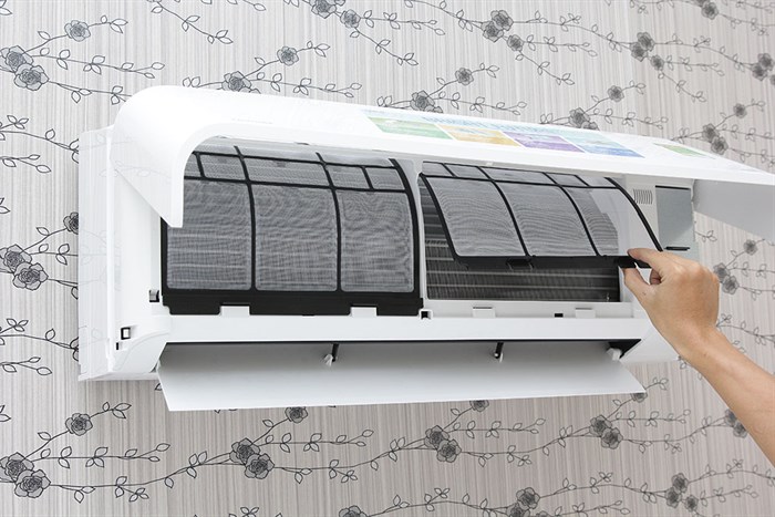 Máy lạnh Toshiba Inverter 2 HP RAS-H18BKCV-V Màu Trắng